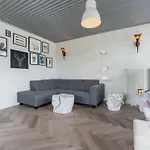 Beachhouse I *