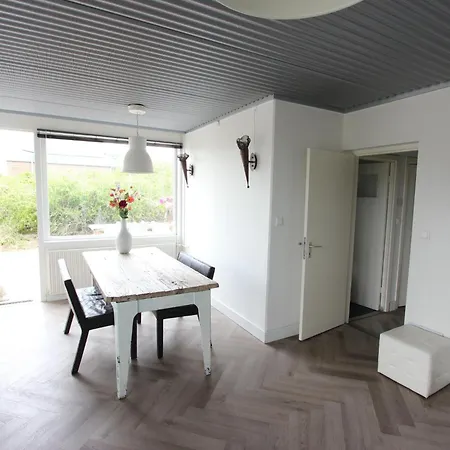 בית נופש Beachhouse I